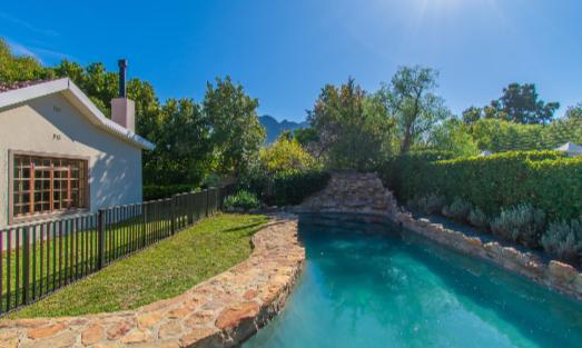 3 Bedroom Property for Sale in Golden Acre Western Cape
